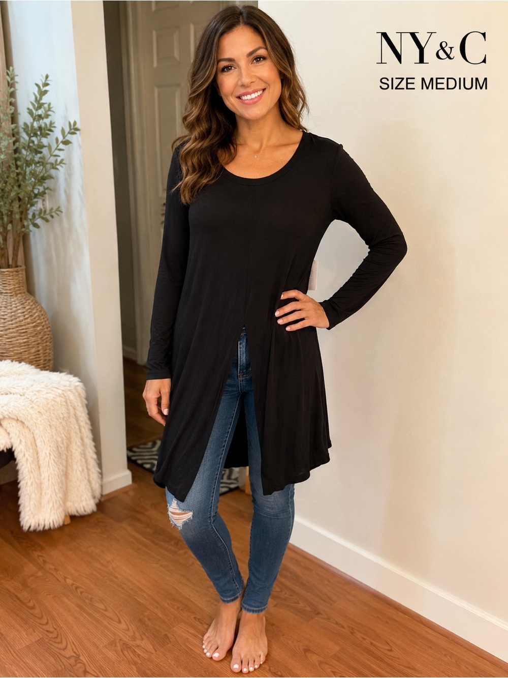 Soho New York & Company Street Black Split Front Tunic Top Size Medium NWT